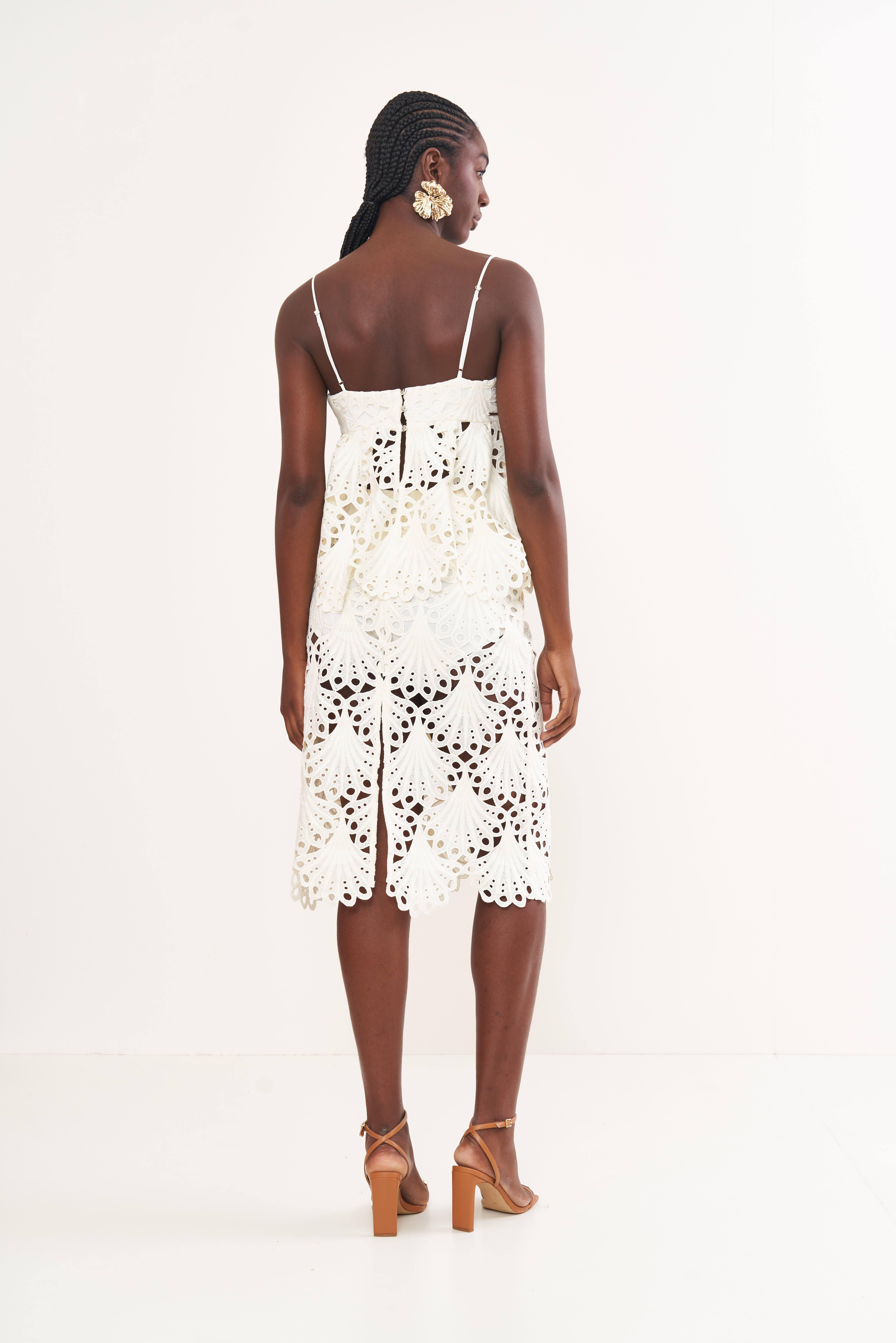 BLUSA BORDADA G OFF SHELL