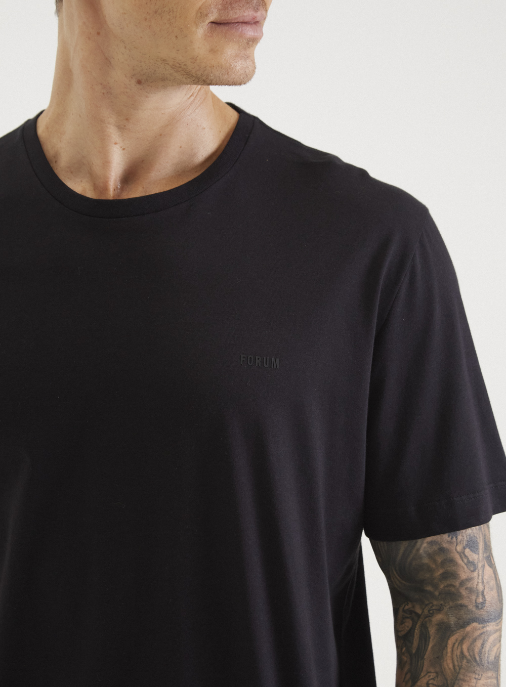 CAMISETA FORUM GG AZUL DARKNESS