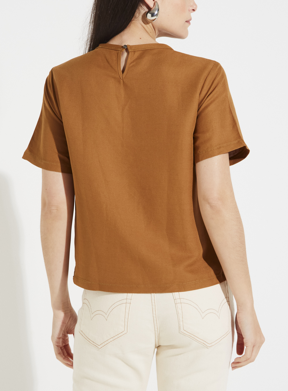 CAMISETA LINHO PP MARROM EVERMORE
