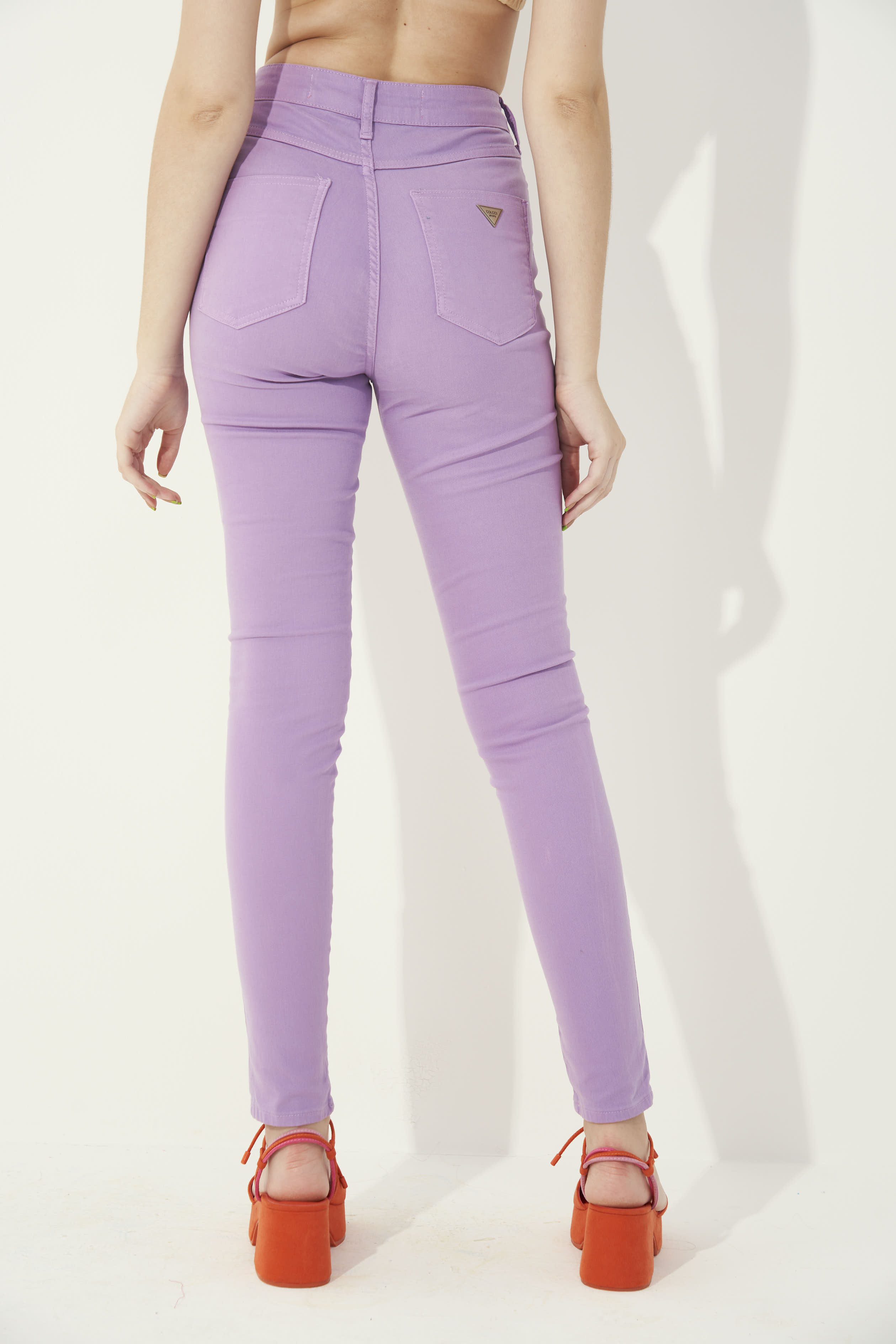 CALÇA SARJA BRUNA STRETCH 44 BRANCO