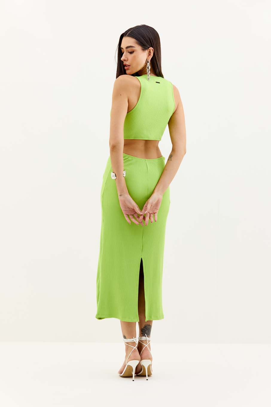VESTIDO CANELADO M BORDO VELUDO