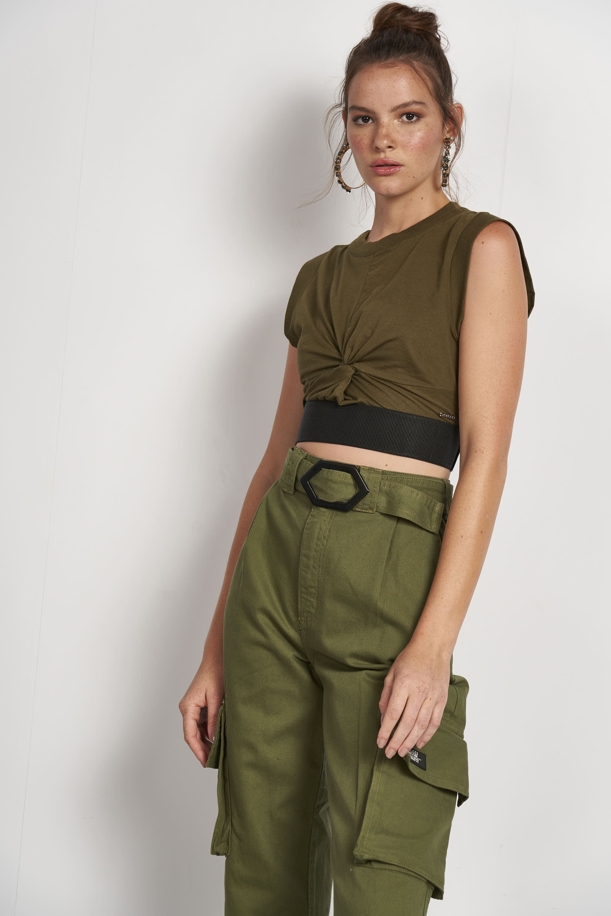 CALÇA SARJA JOANA COM CINTO 34 VERDE MAILON