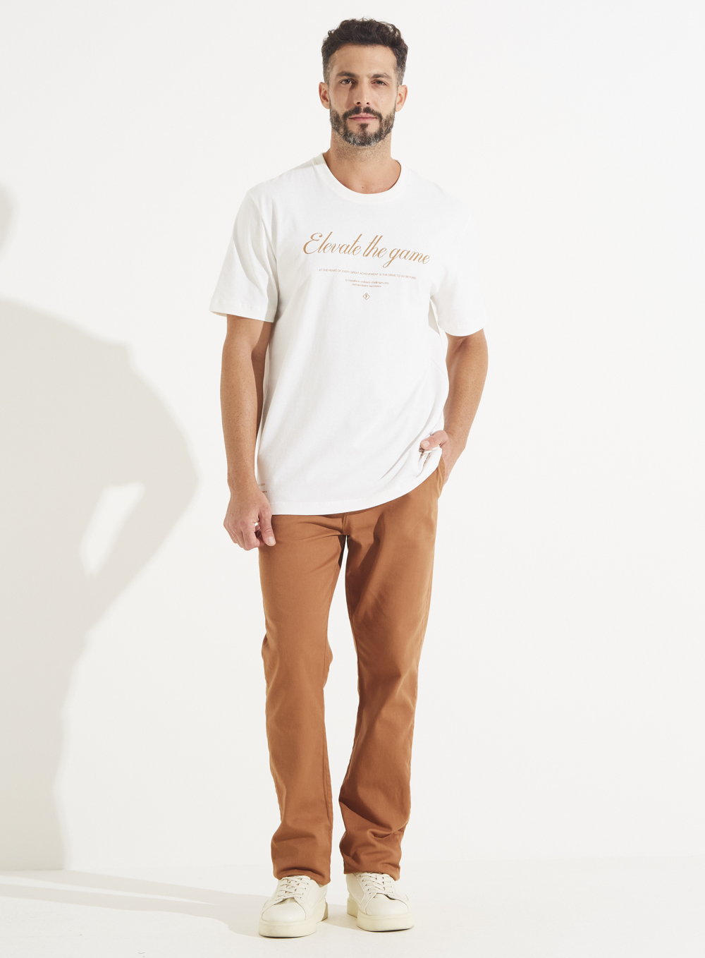 CALÇA SARJA VITOR 42 MARROM EVERMORE