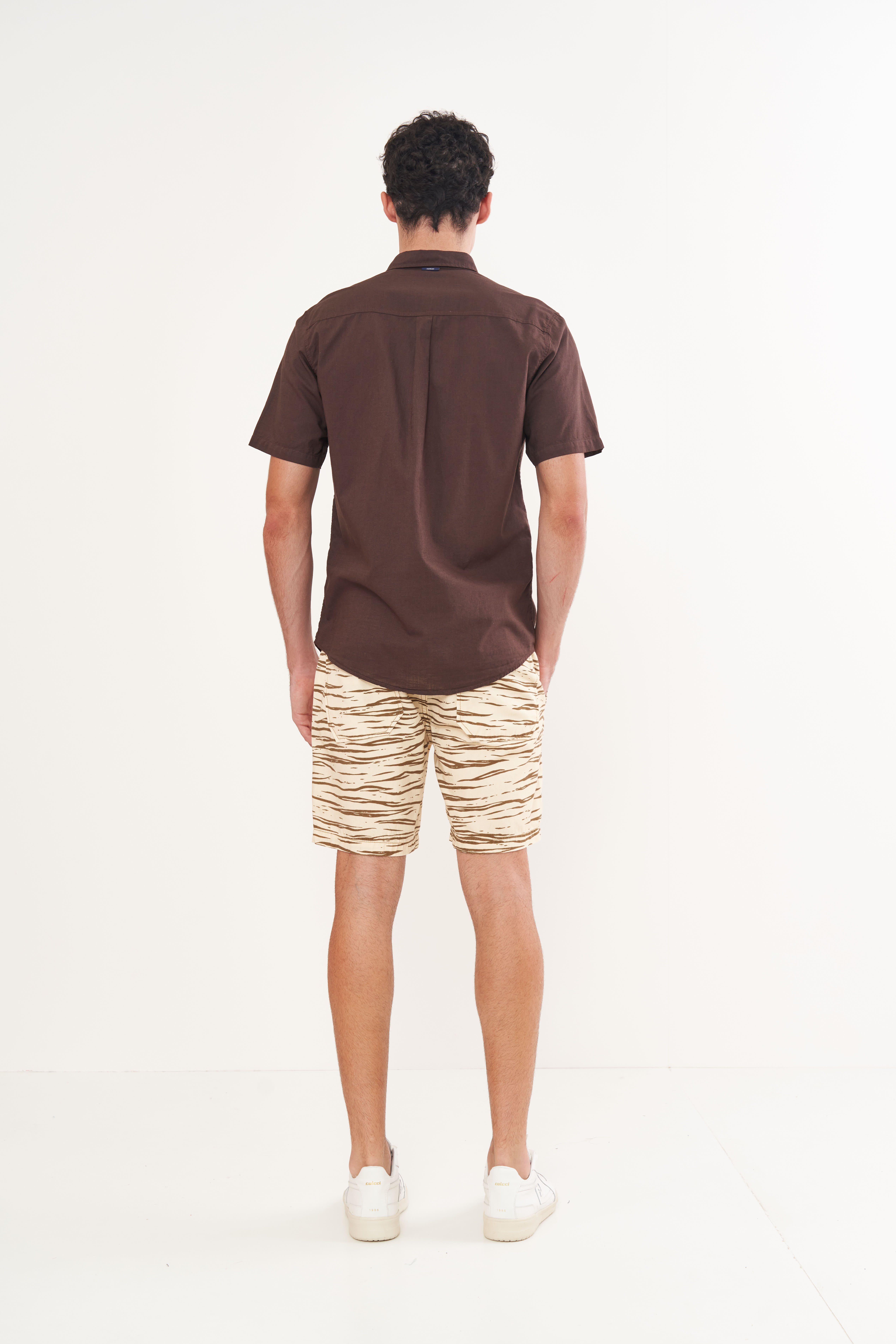 CAMISA RELAX GG MARROM COFFE BEAN