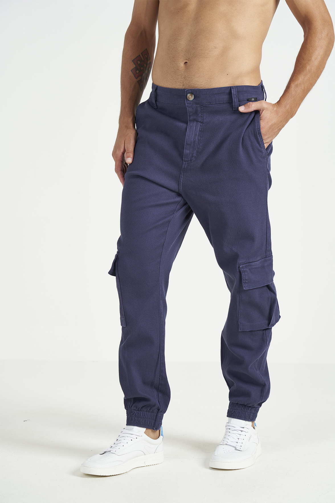 CALÇA SARJA FRED 42 AZUL DARKNESS