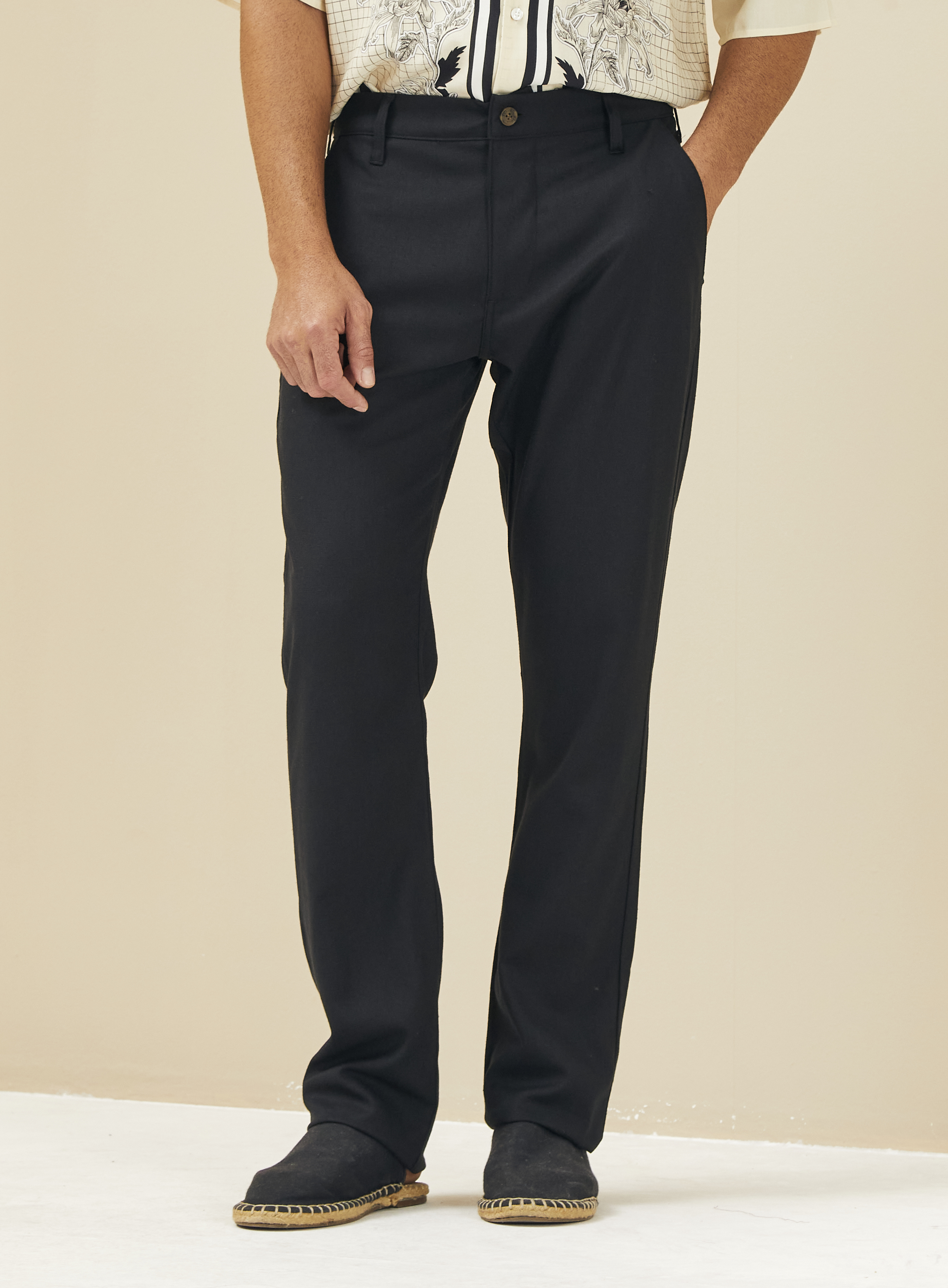 CALÇA LINHO 40 PRETO
