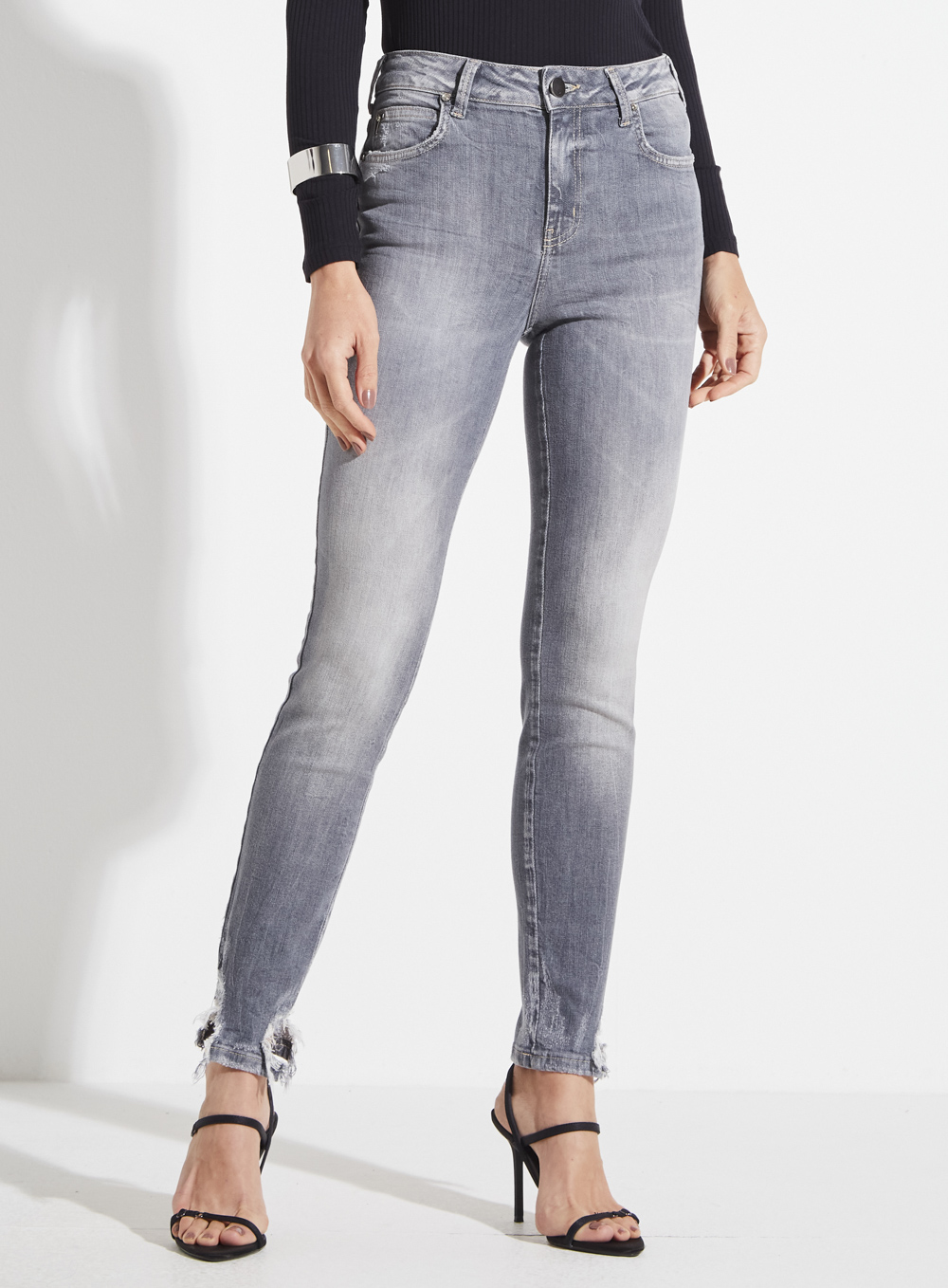 CALÇA JEANS MARISA 2 CIGARRETE 38 INDIGO CINZA