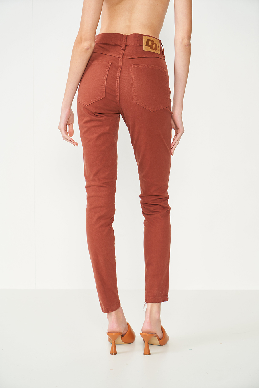CALÇA SARJA BRUNA 38 PRETO
