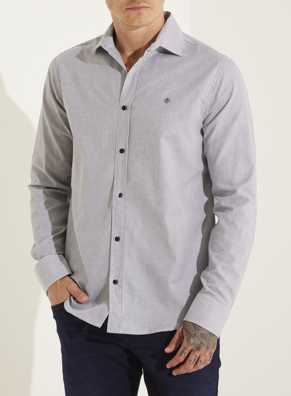 CAMISA LISTRADA SLIM FIT 3 LISTRADO BCO/MA