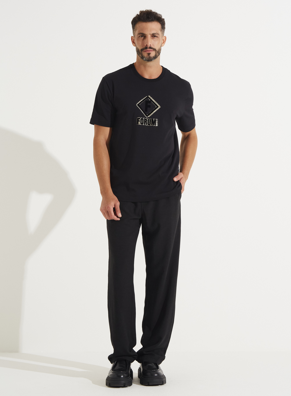 CAMISETA FORUM M PRETO