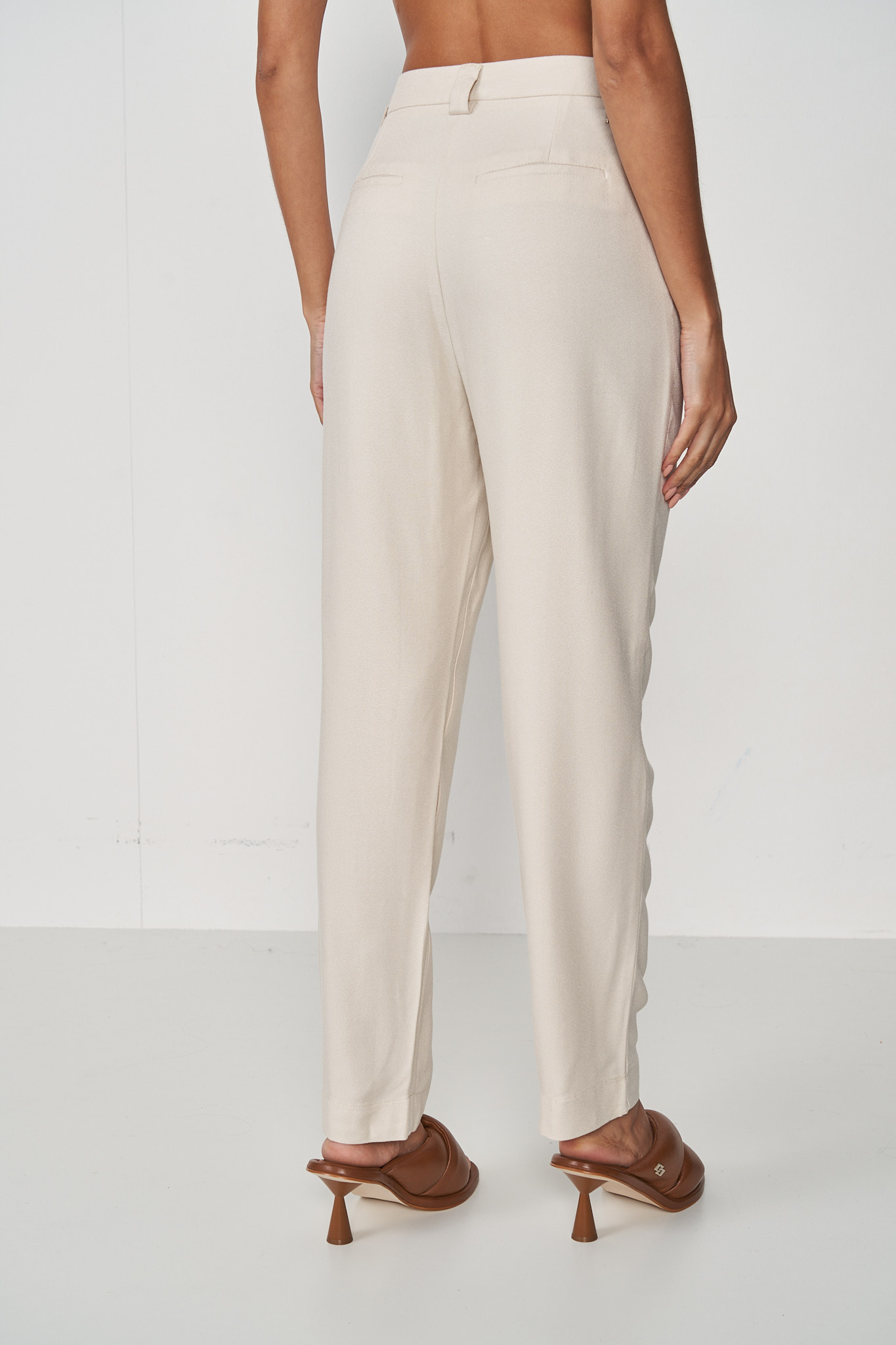 CALCA COLCCI 42 BEGE TAUPE