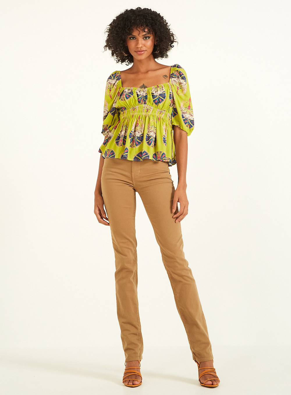 BLUSA ESTAMPADA G BAILE DE MASCA.