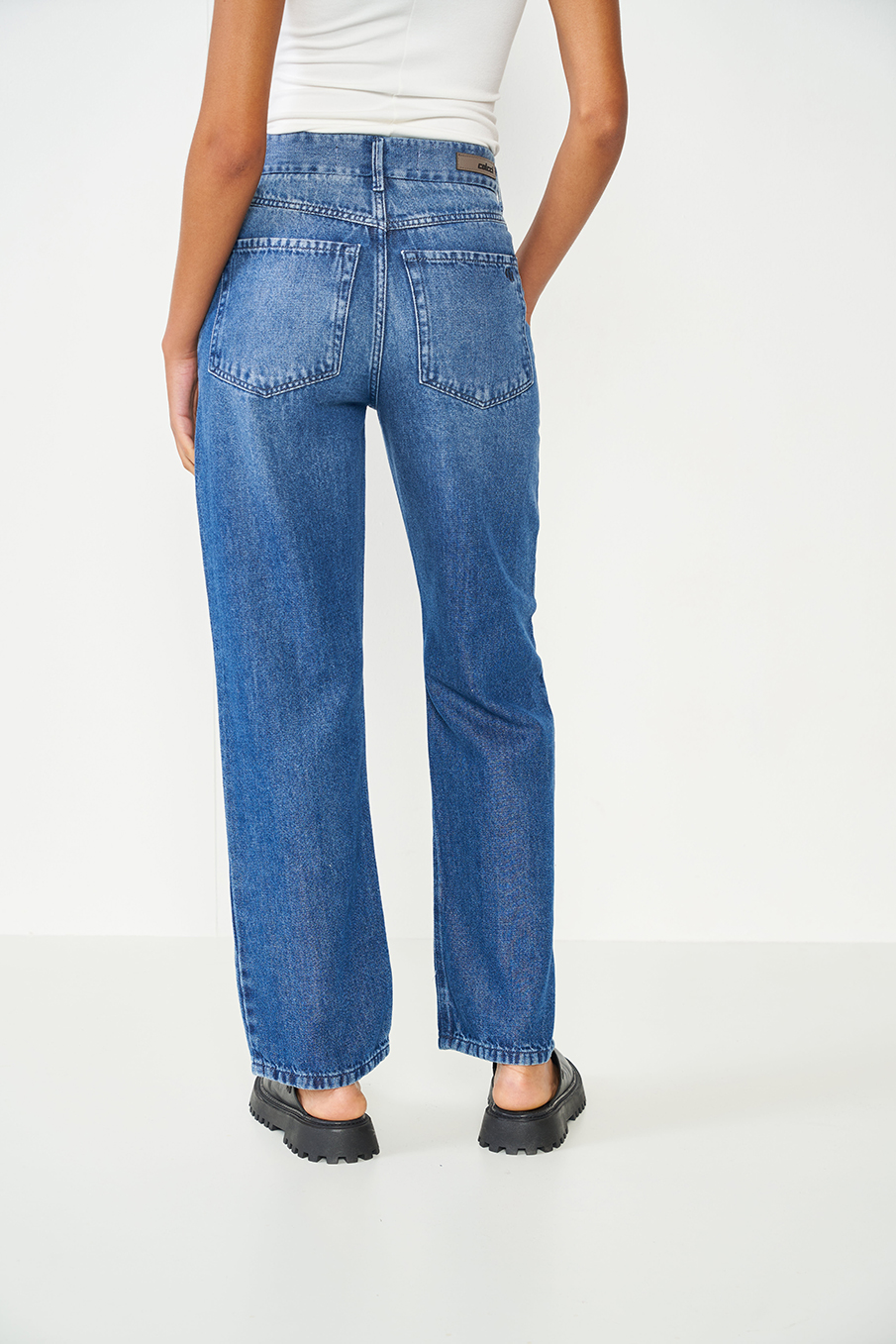 CALÇA JEANS LEONI LOW 42 INDIGO