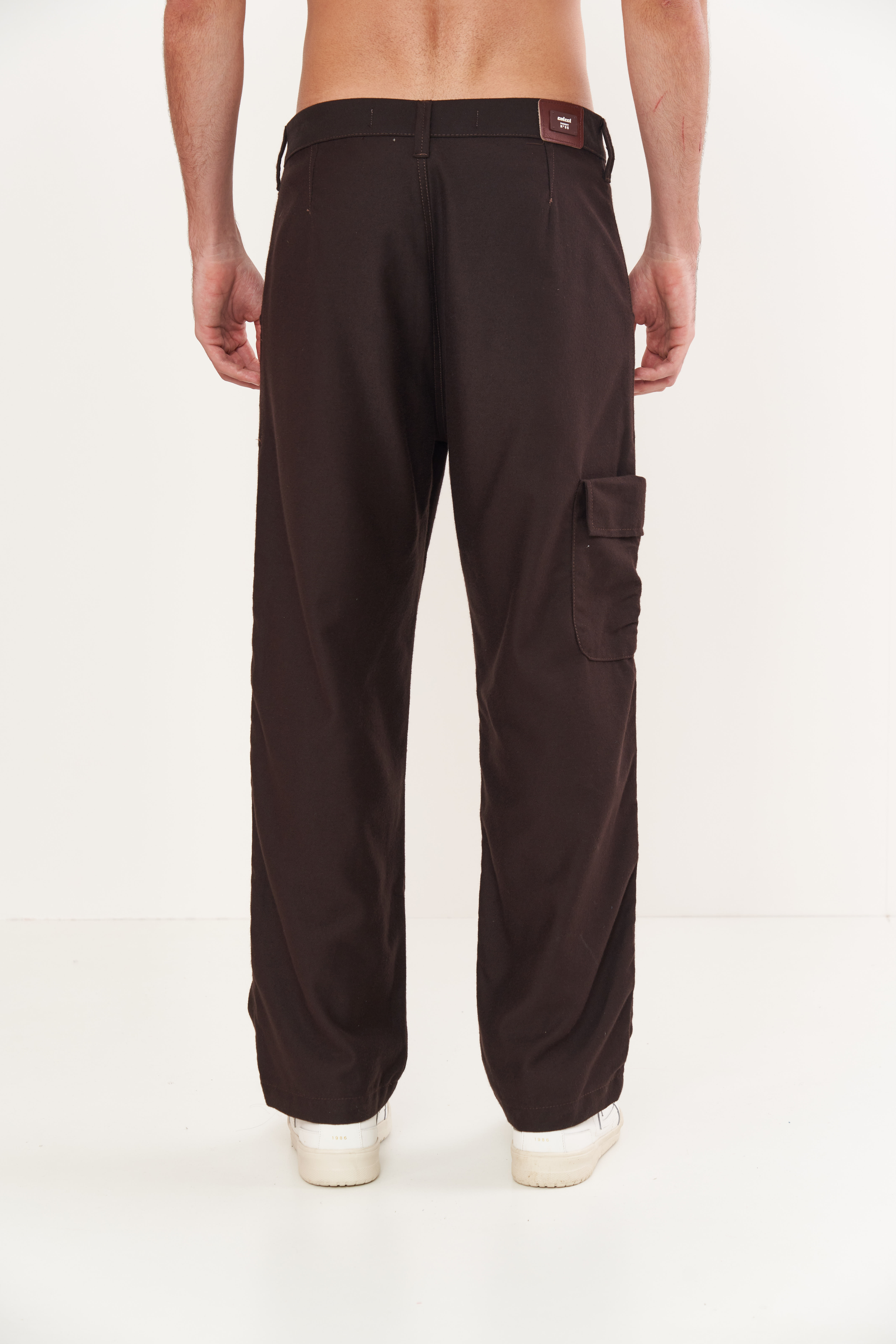 CALÇA SARJA LOOSE FIT 36 MARROM COFFE BEAN