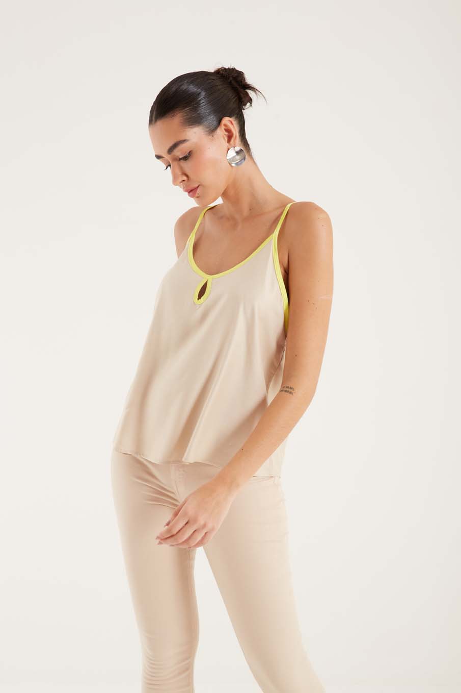 BLUSA TRITON P BEGE PILAR
