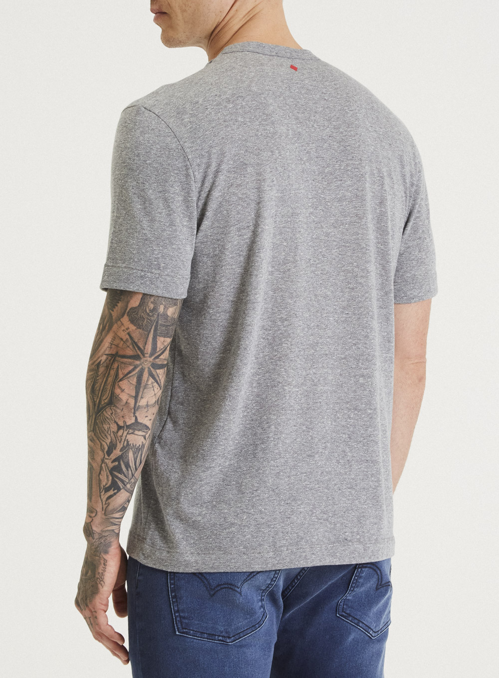 CAMISETA FORUM GG PRETO/OFF