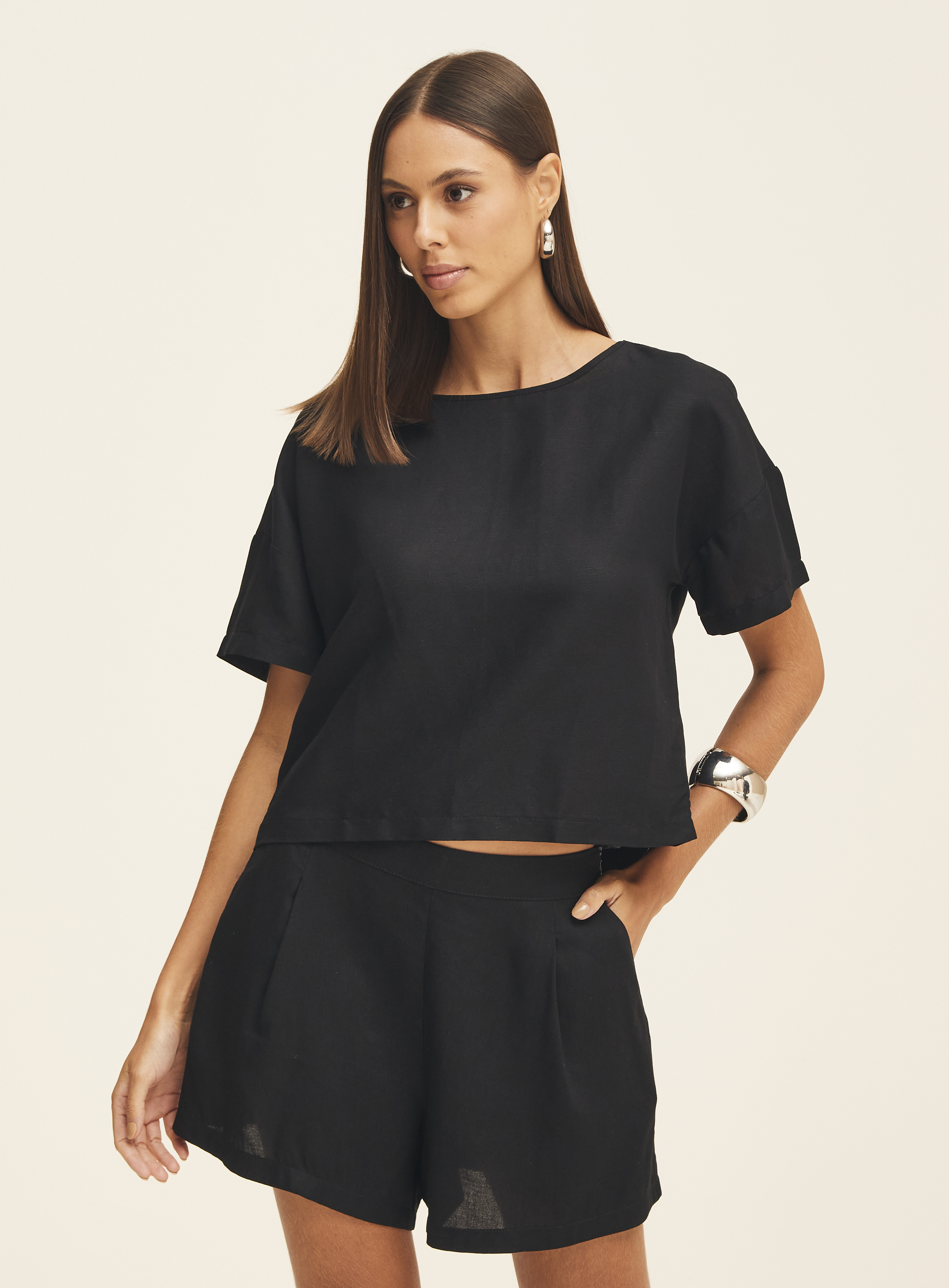 CAMISETA LINHO M PRETO