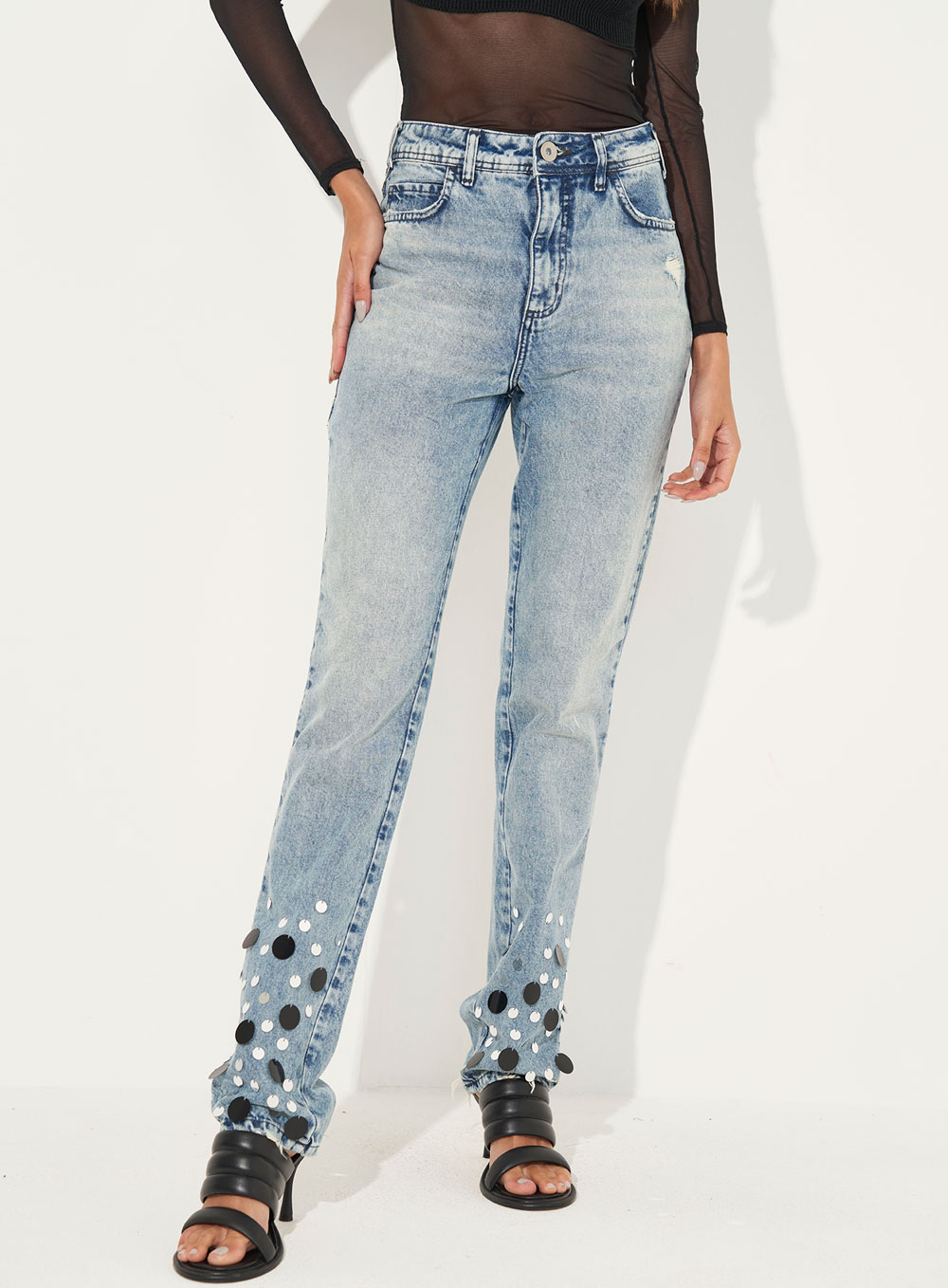 CALÇA JEANS KENDAL COM BORDADO MANUAL 40 INDIGO
