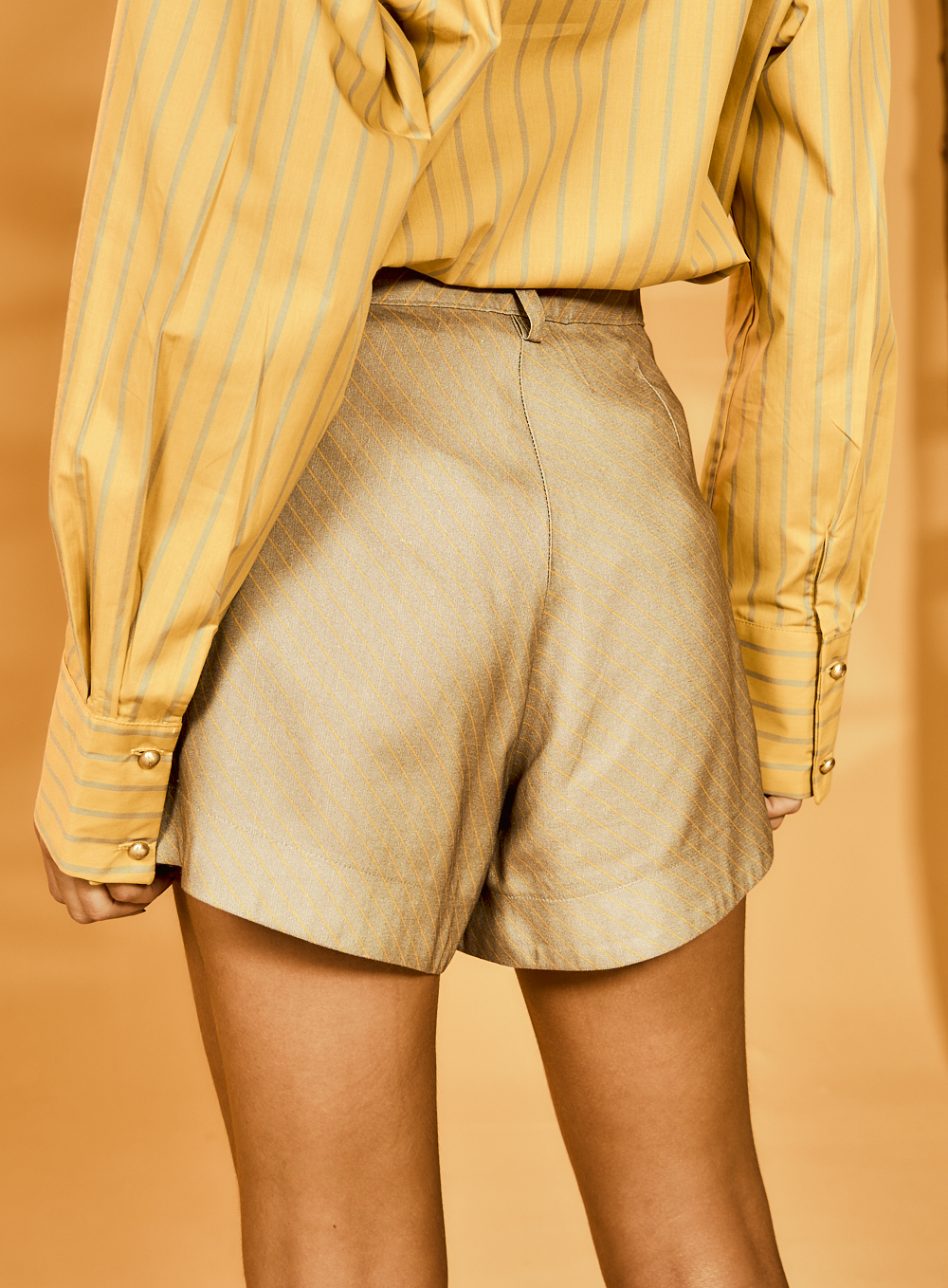 SHORT SAIA LINHO ESTAMPADA M STRIP.DIAG.GREY