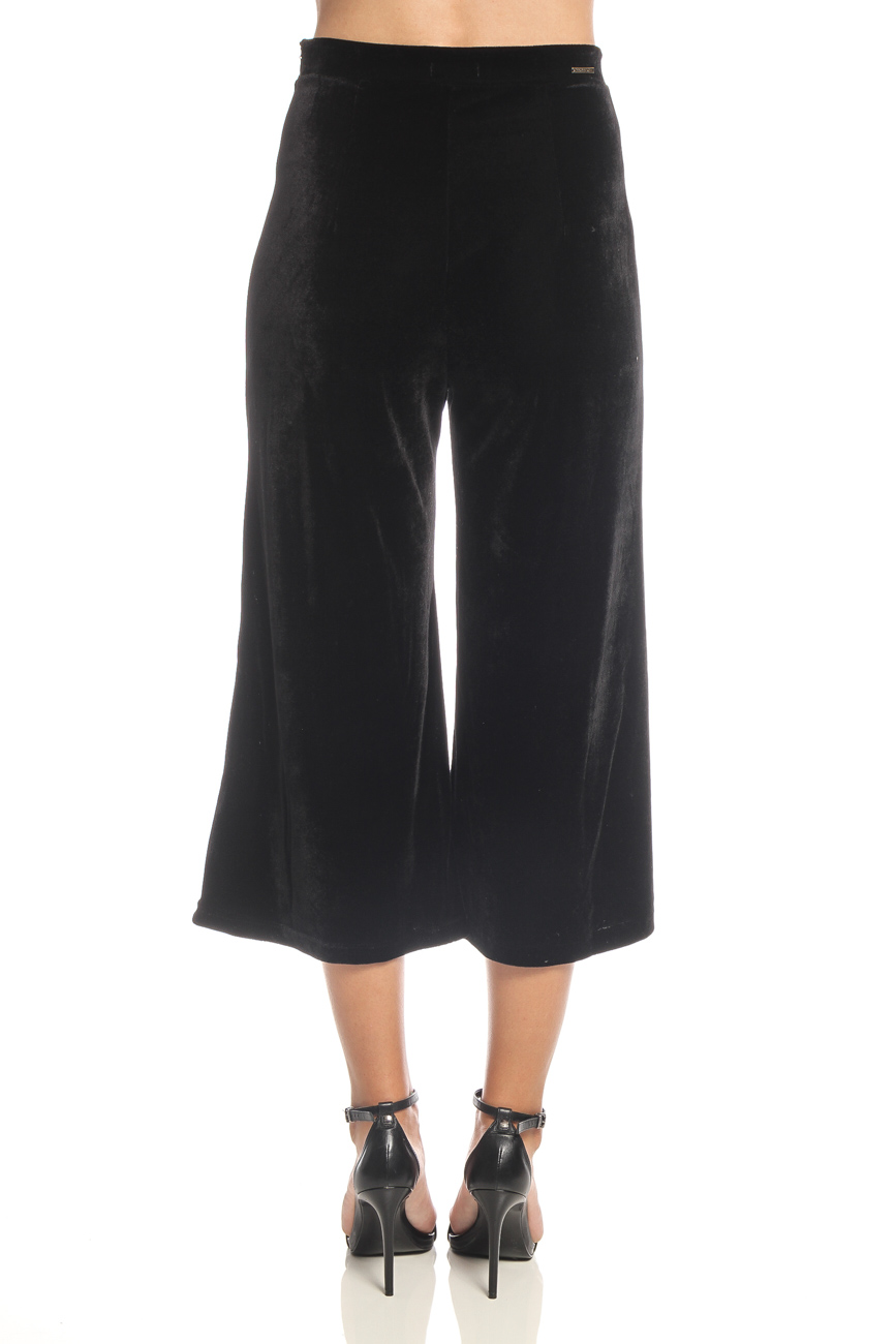 CALCA PANTACOURT VELUDO 42 PRETO