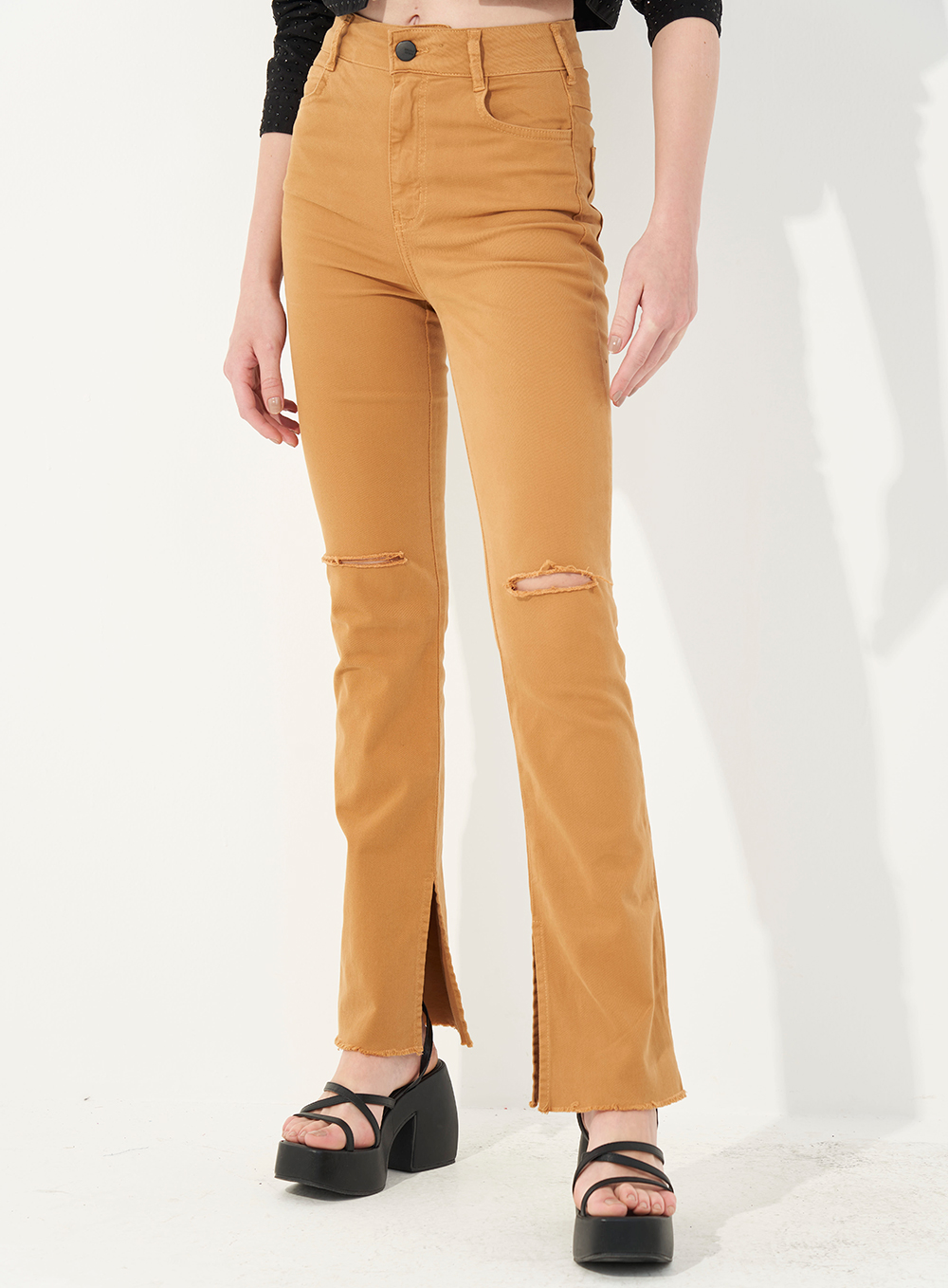 CALÇA SARJA KAREN SLIM 36 MARROM FEIJO