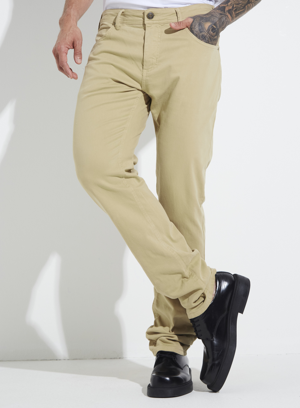 CALÇA SARJA PAUL SLIM 48 BEGE INCENSE