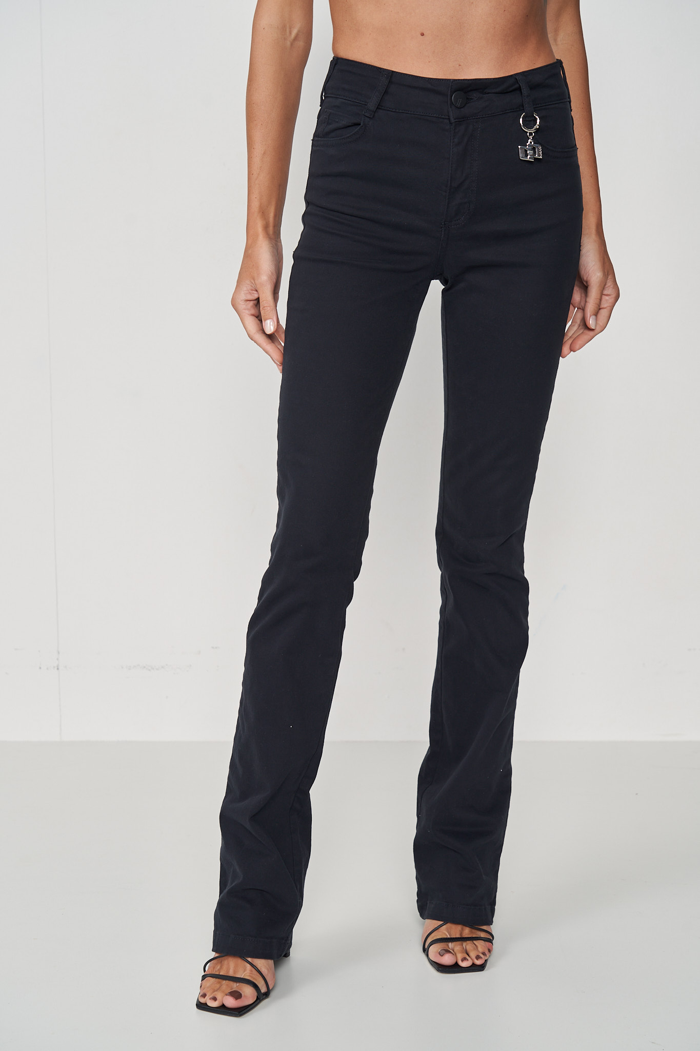 CALÇA JEANS BIA 34 PRETO
