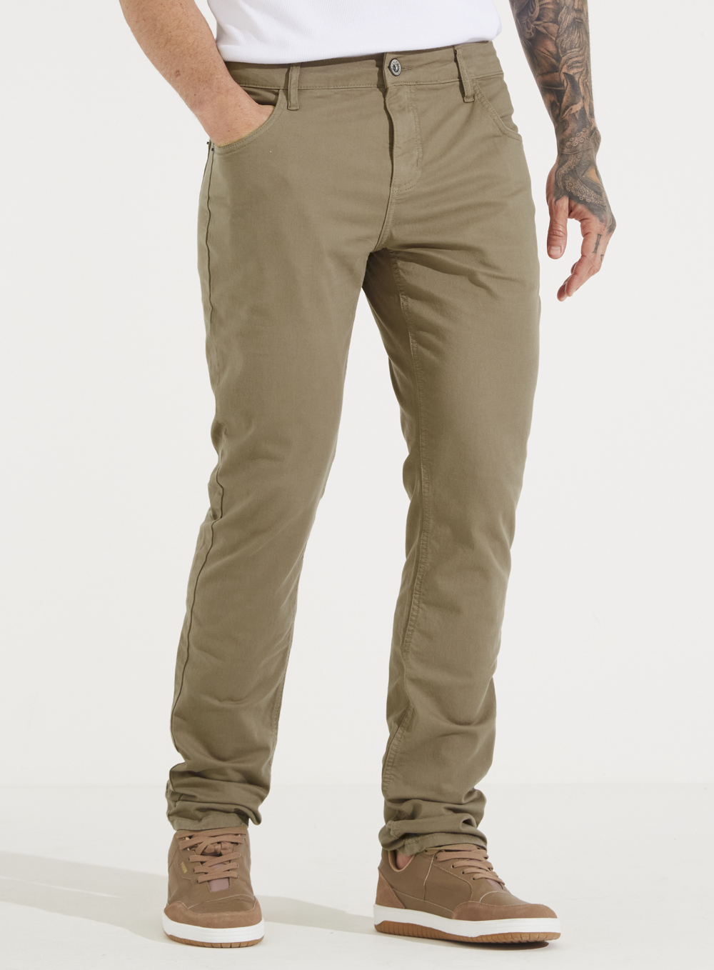 CALÇA SARJA IGOR SKINNY 42 MARROM WOLF