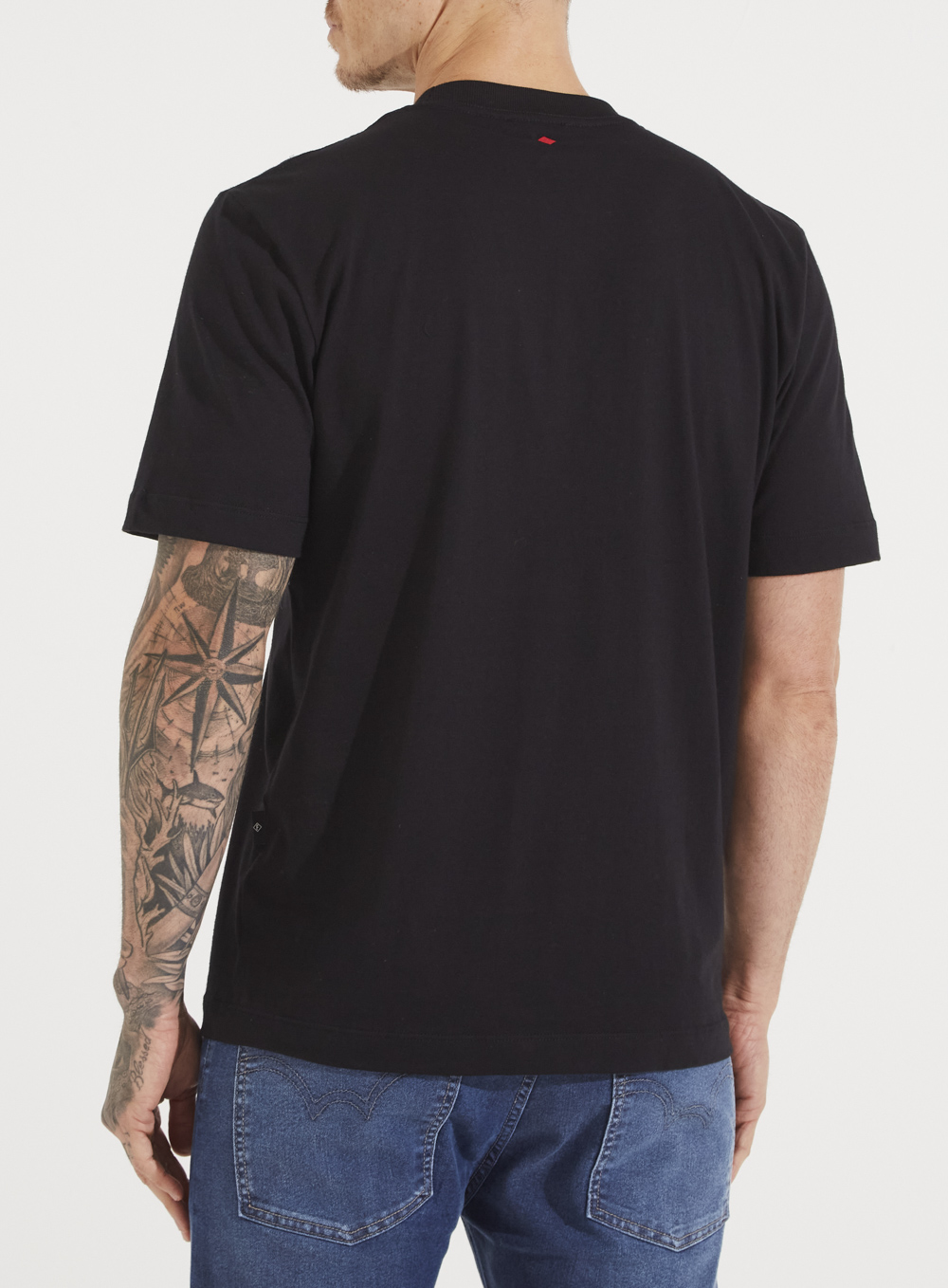 CAMISETA FORUM M PRETO