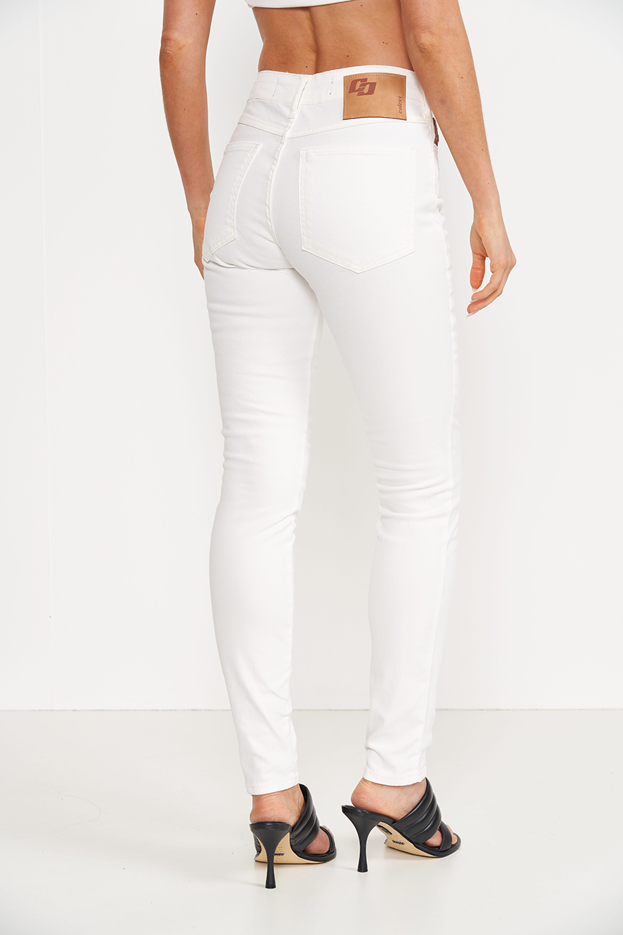 CALÇA SARJA BIA 36 OFF SHELL