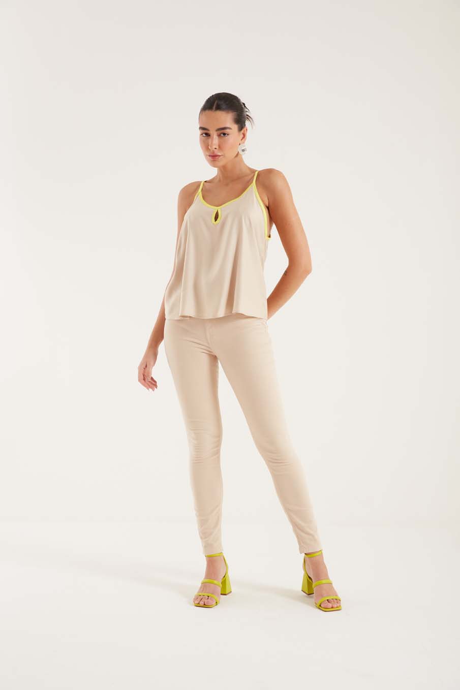 BLUSA TRITON P BEGE PILAR
