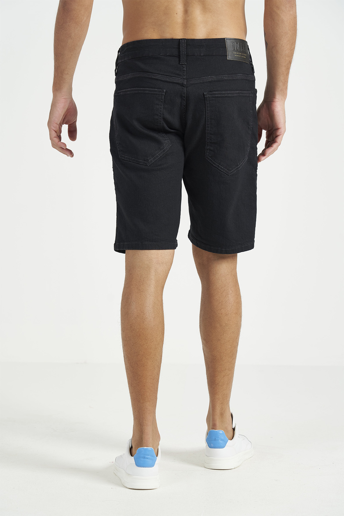BERMUDA JEANS DAVI 46 IND.PRETO