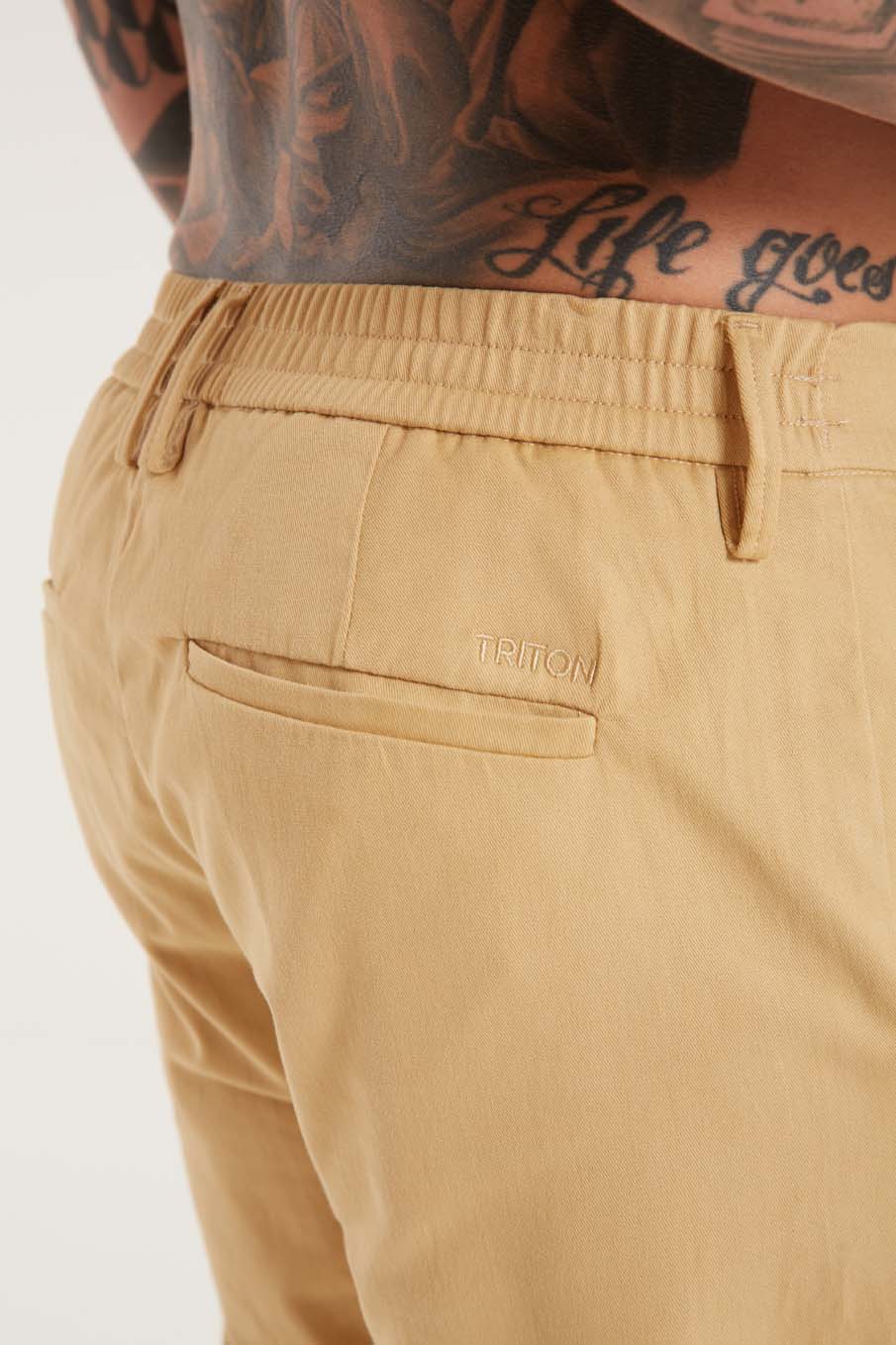 CALÇA SARJA HARRY 42 BEGE FLAVO