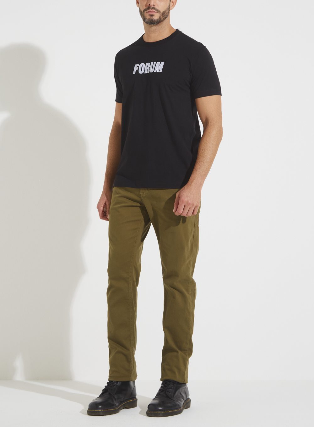 CAMISETA FORUM M PRETO