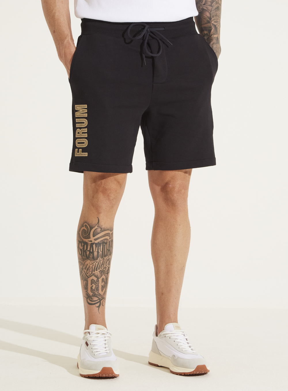 BERMUDA MOLETOM P PRETO