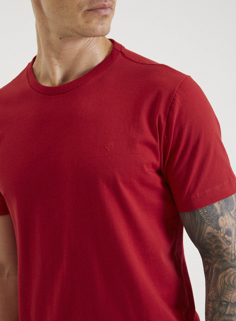 CAMISETA FORUM M VERMELHO ODESSA