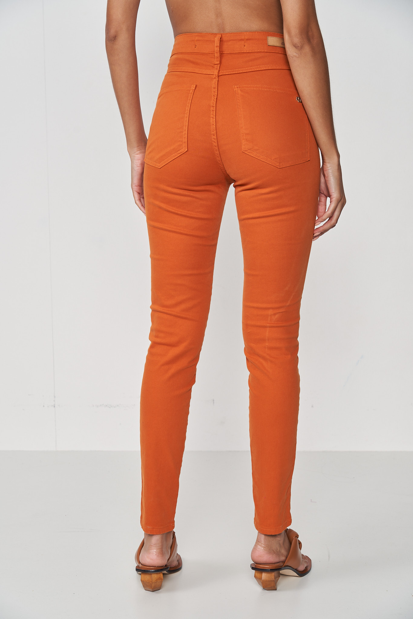 CALÇA SARJA BRUNA 44 PRETO