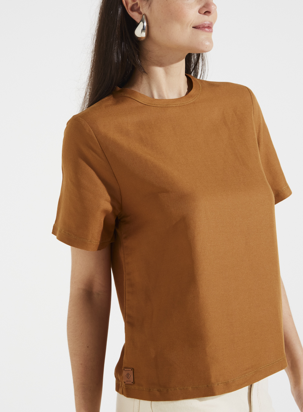 CAMISETA LINHO PP MARROM EVERMORE