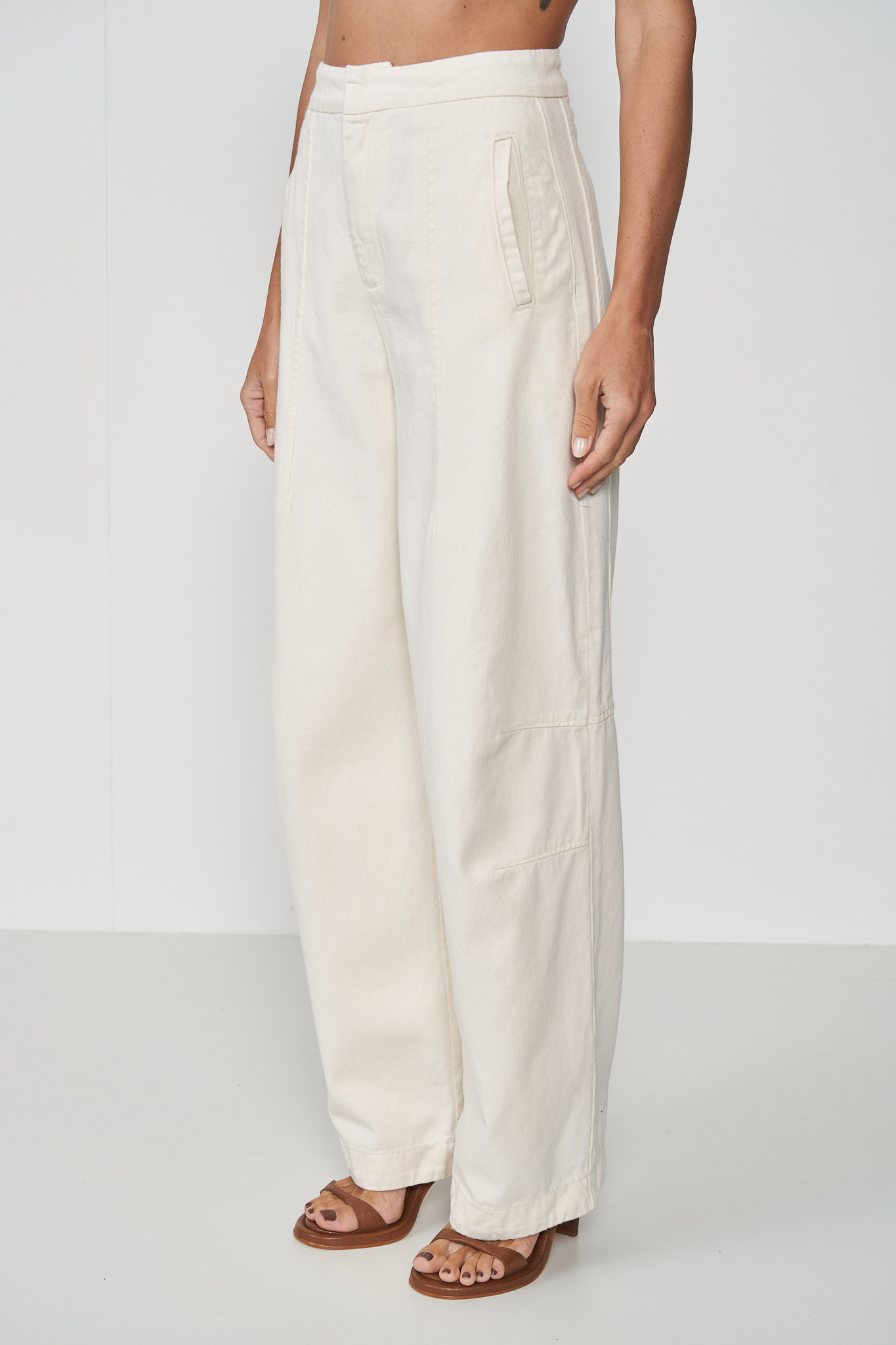 CALÇA SARJA JOANA 44 OFF SHELL