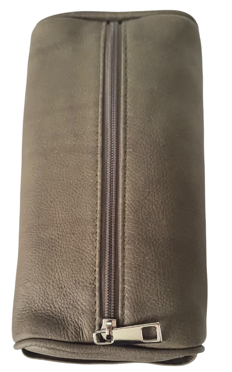 NECESSAIRE COURO COLCCI C/PLACA METAL U PRETO