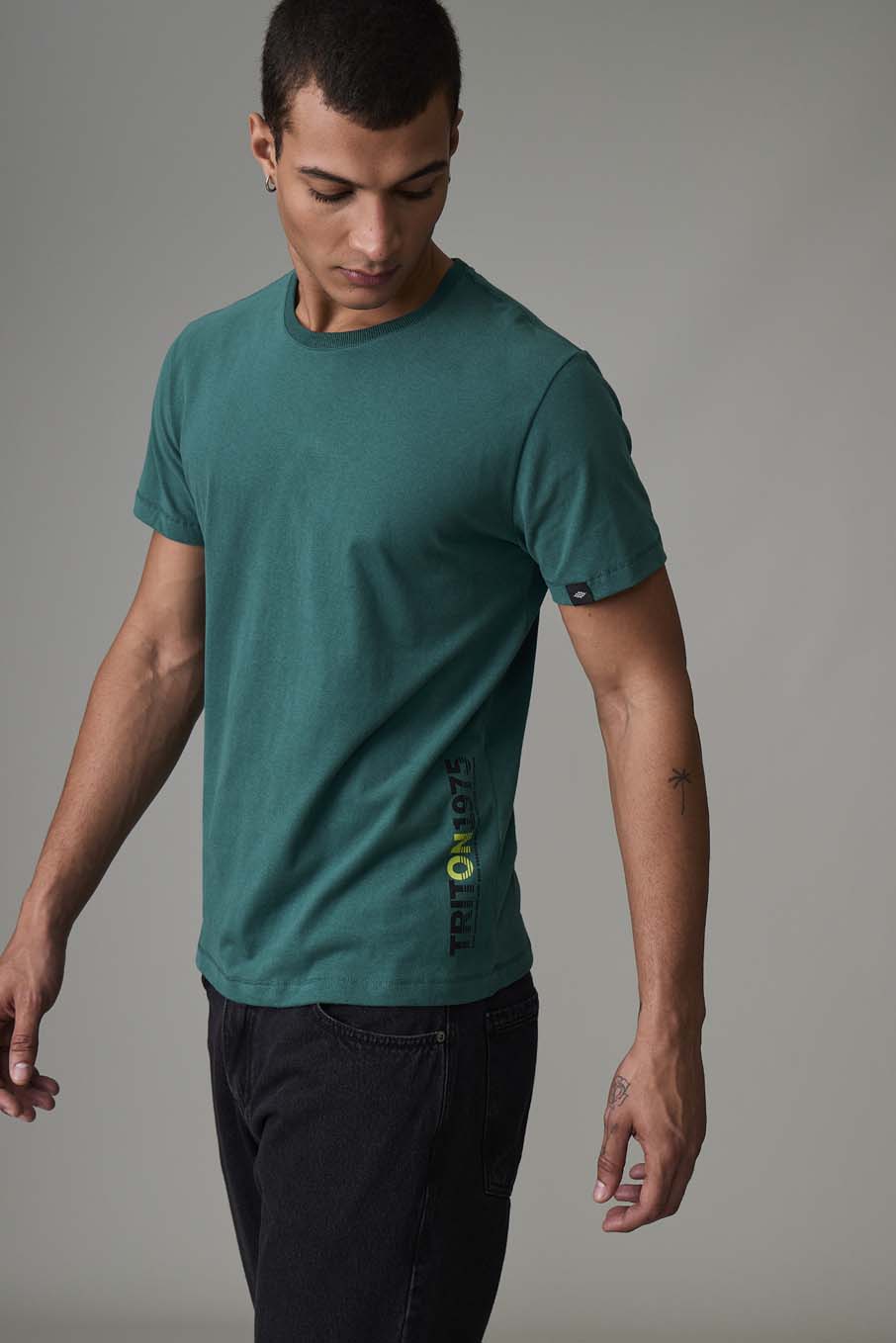 CAMISETA TRITON G BRANCO