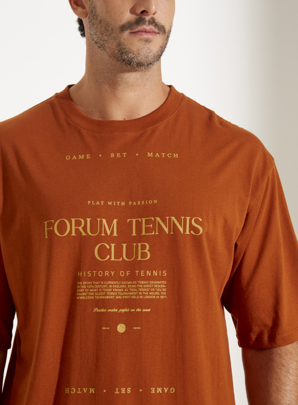 CAMISETA FORUM GG MARROM ZEUS