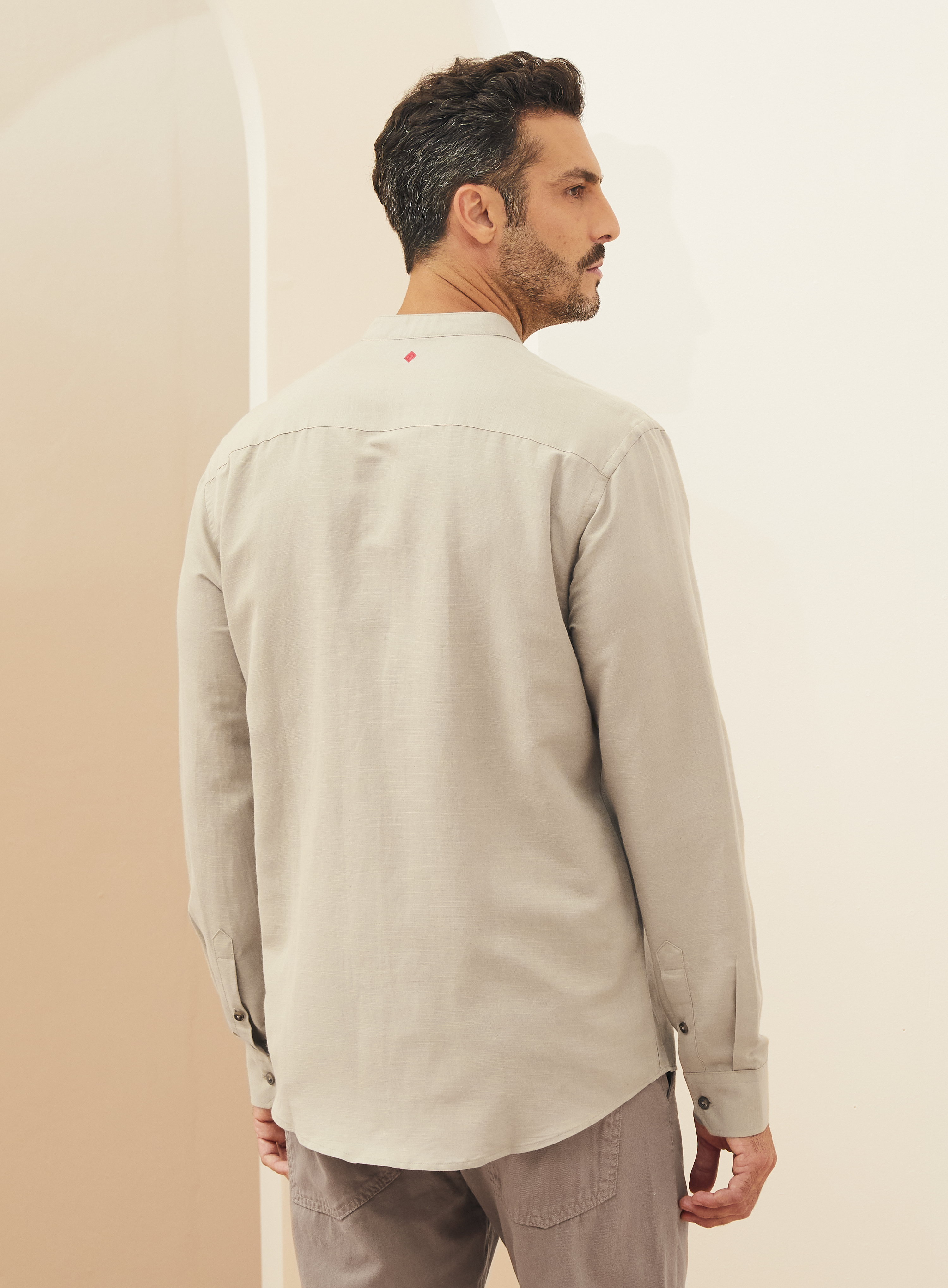 CAMISA LINHO RELAX P BEGE ESQUILO