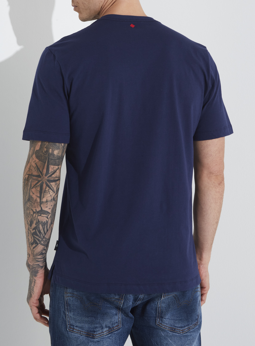 CAMISETA BORDADA M AZUL DARKNESS