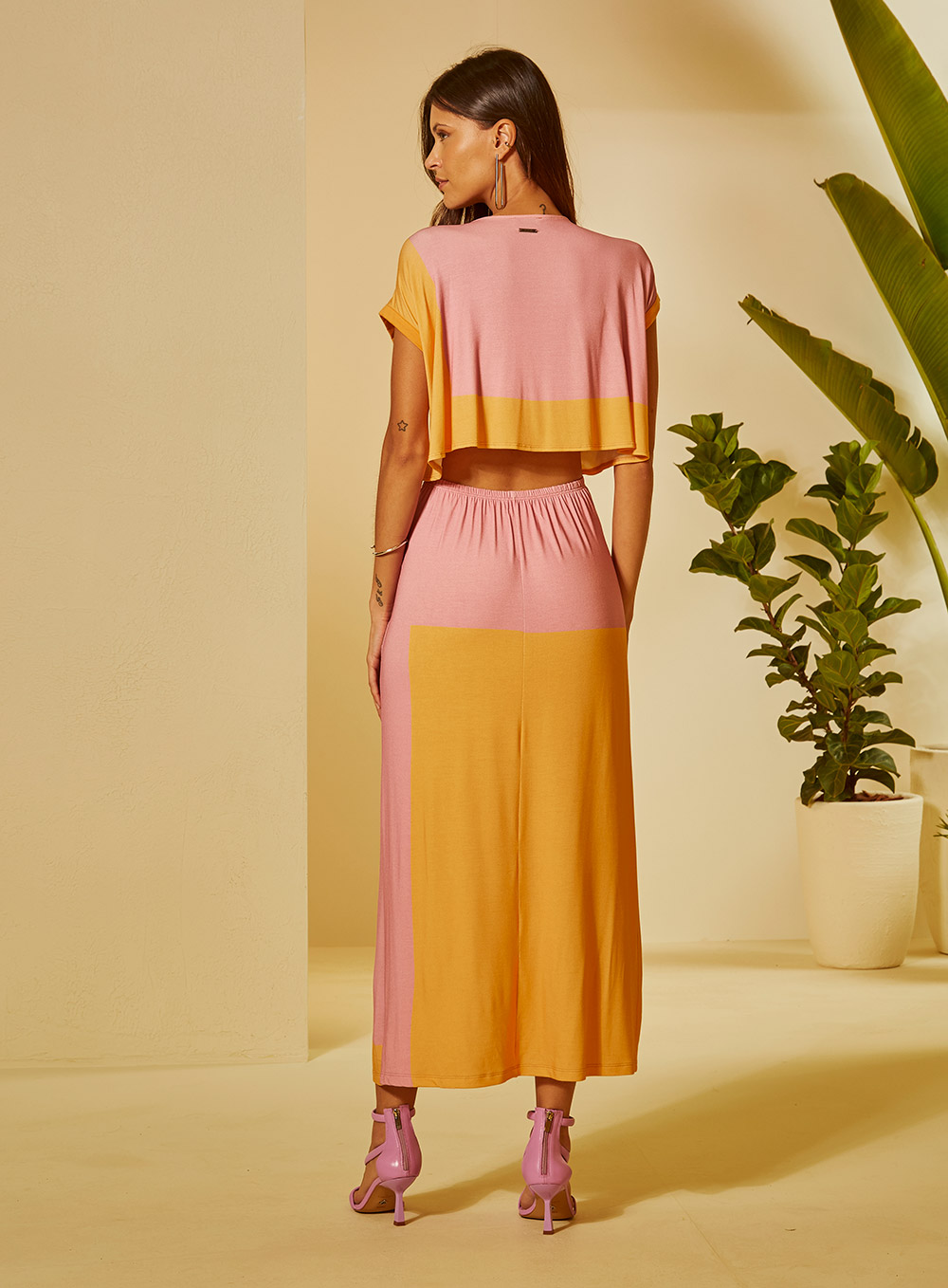 VESTIDO MIDI ESTAMPADO P POENTE