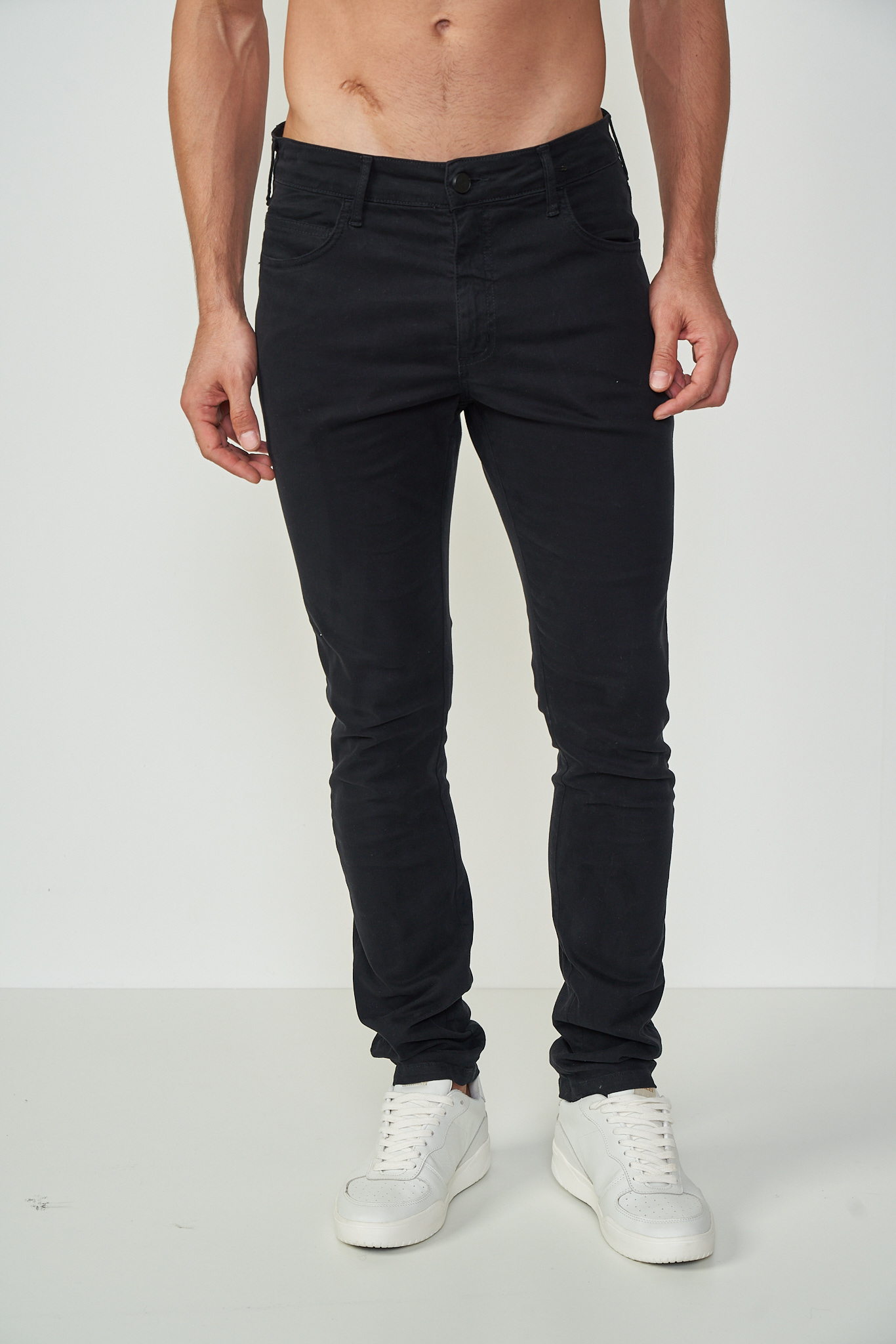 CALÇA SARJA FELIPE SKINNY 36 PRETO