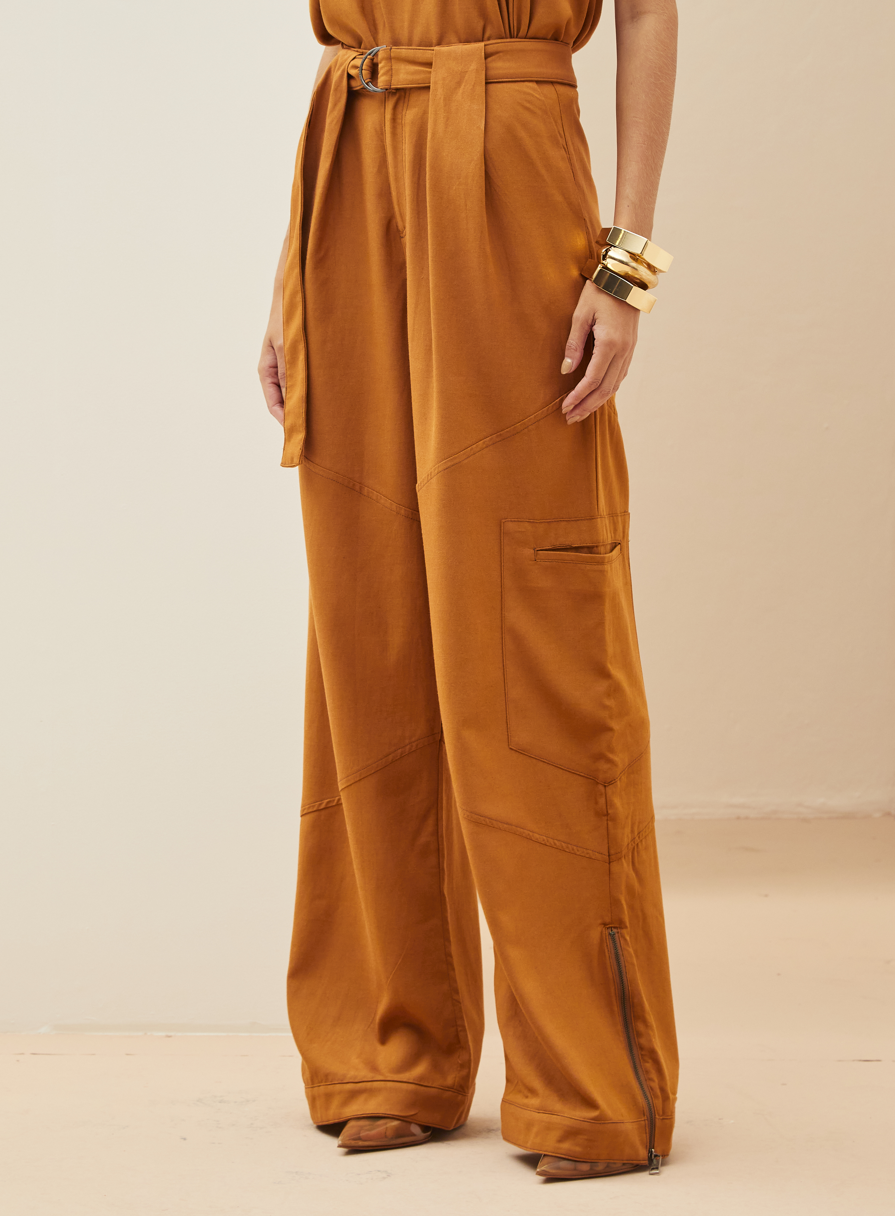 CALÇA LINHO 38 MARROM ESPECIARIAS