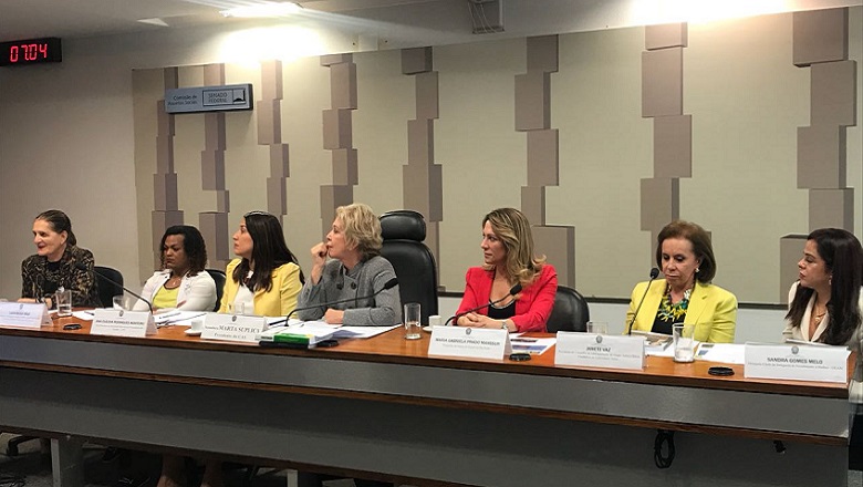 Audiência pública debate problema do abuso sexual no ambiente de trabalho no Senado