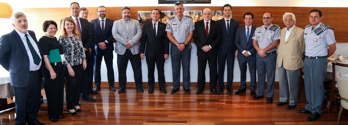 Diretoria da APMP recepciona comandante-geral da Polícia Militar