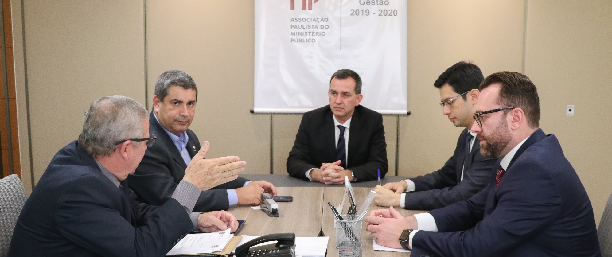 Diretoria da APMP recebe visita do deputado federal Coronel Tadeu